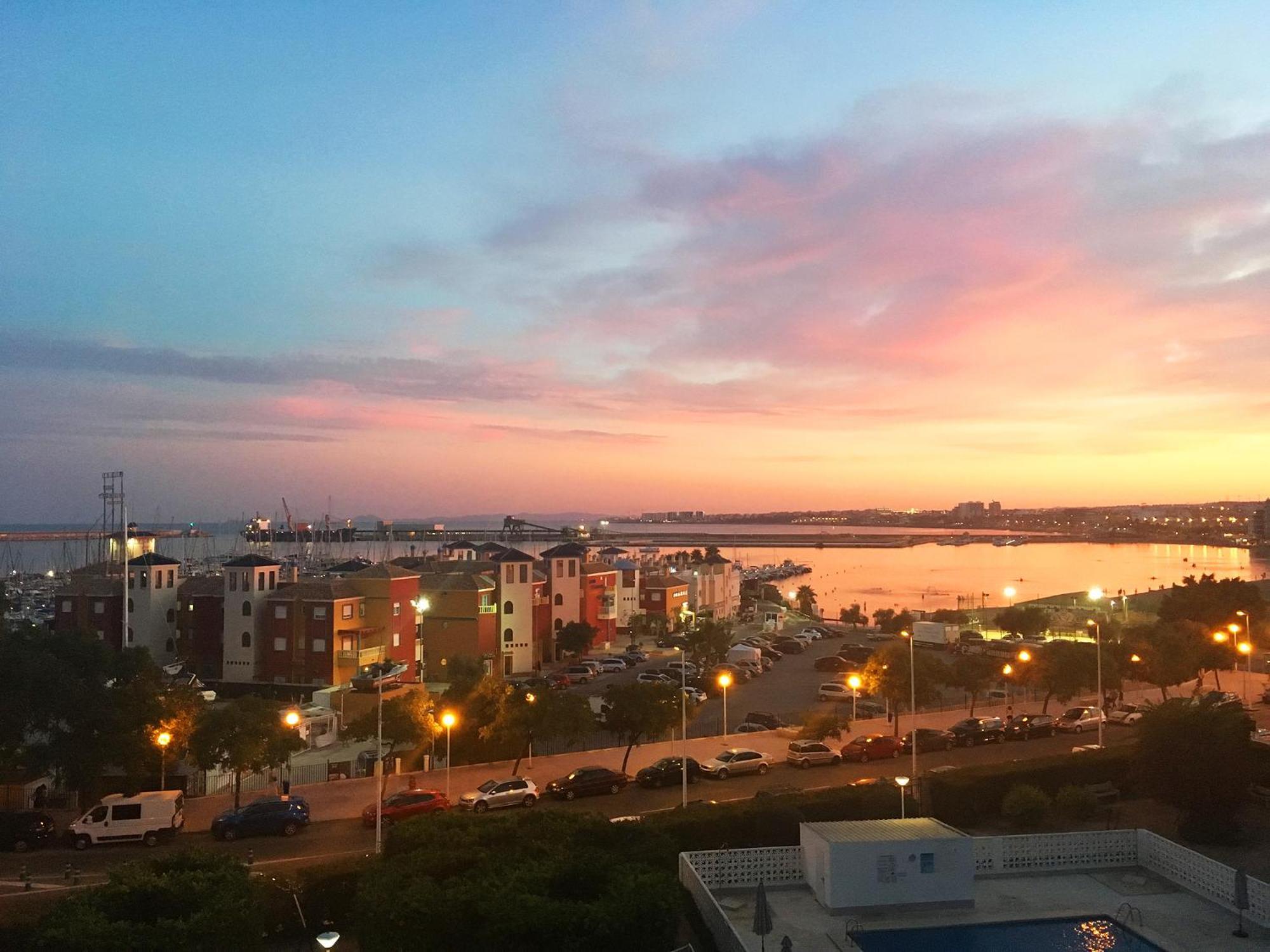 Apartament Habaneras Z Widokiem Na Morze Torrevieja Dış mekan fotoğraf
